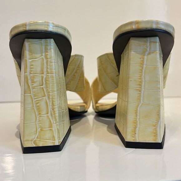L’intervalle Yellow Croc Embossed Leather Block Heel Sandals Size 40 - Picture 7 of 13